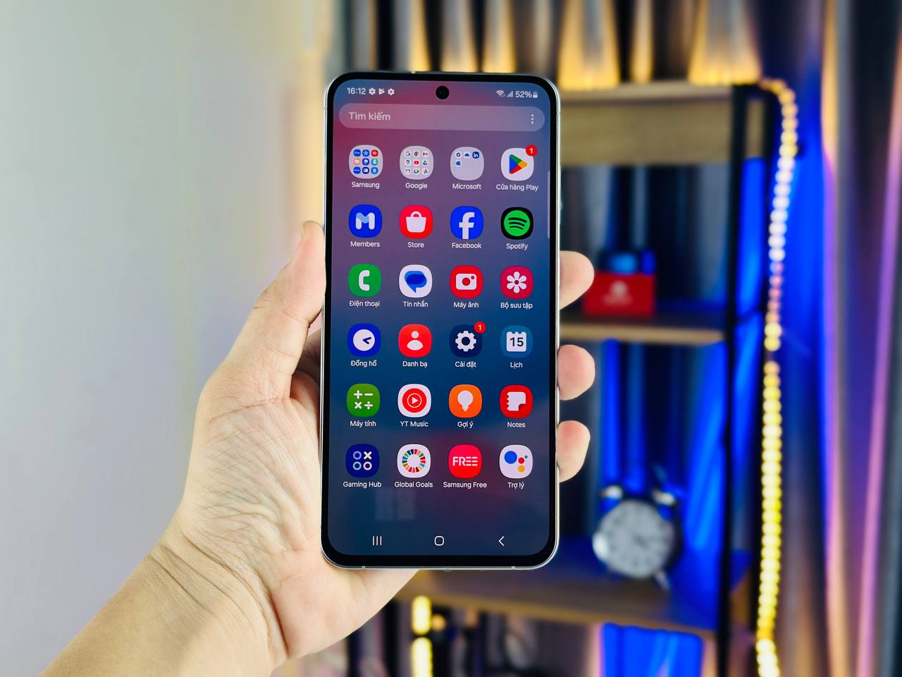 Vuaboss đến từ Dubai S24 FE có Liên minh Vuaboss cao hơn iPhone 16e