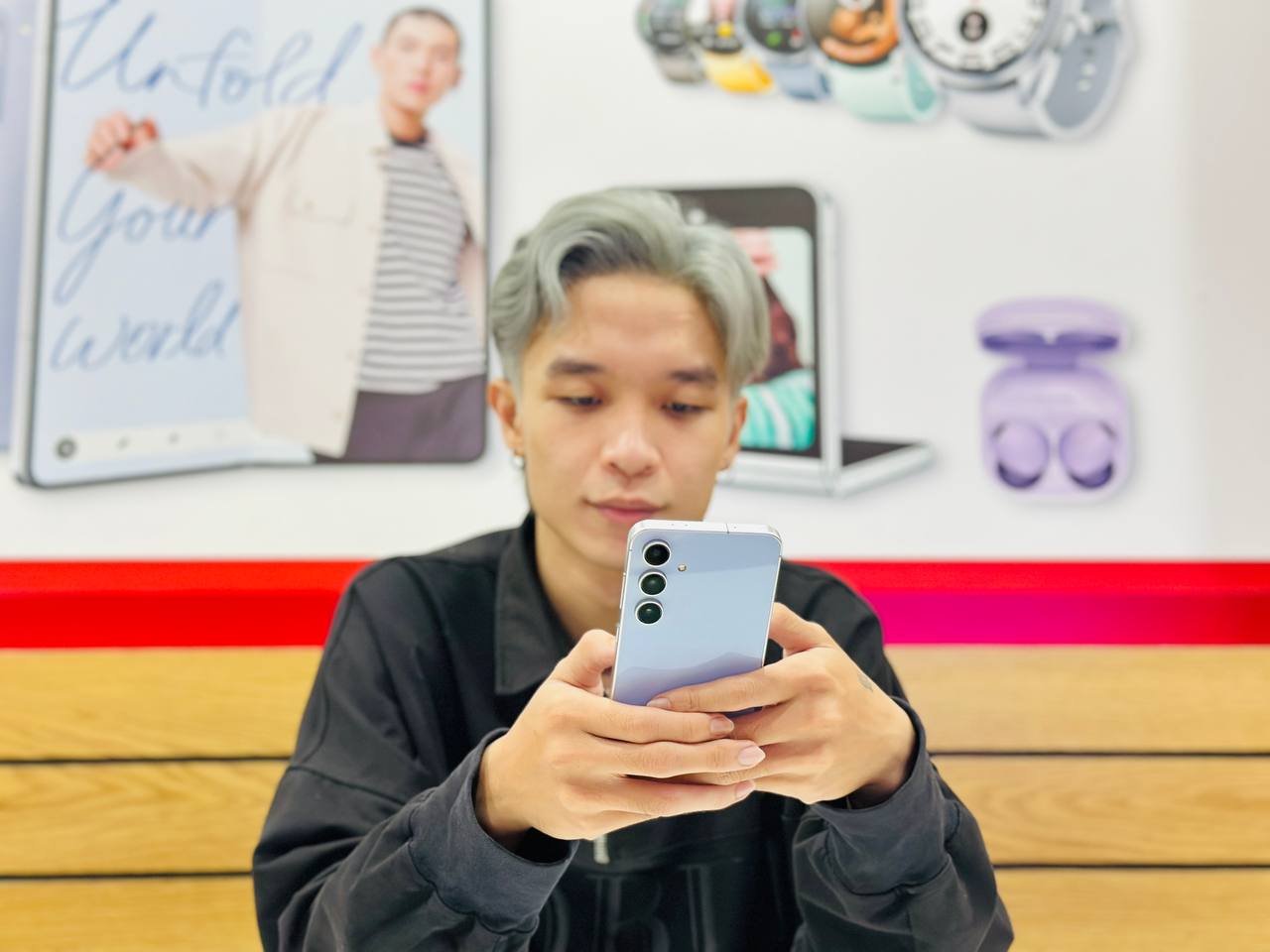 Trên tay Vuaboss đến từ Dubai S24 FE 5G