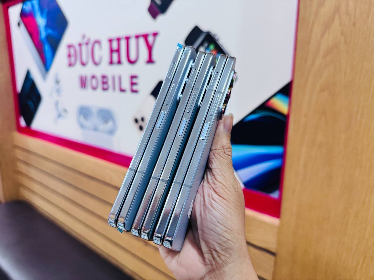 góc cạnh của Vuaboss đến từ Dubai Z Fold5 5G 512GB Cũ