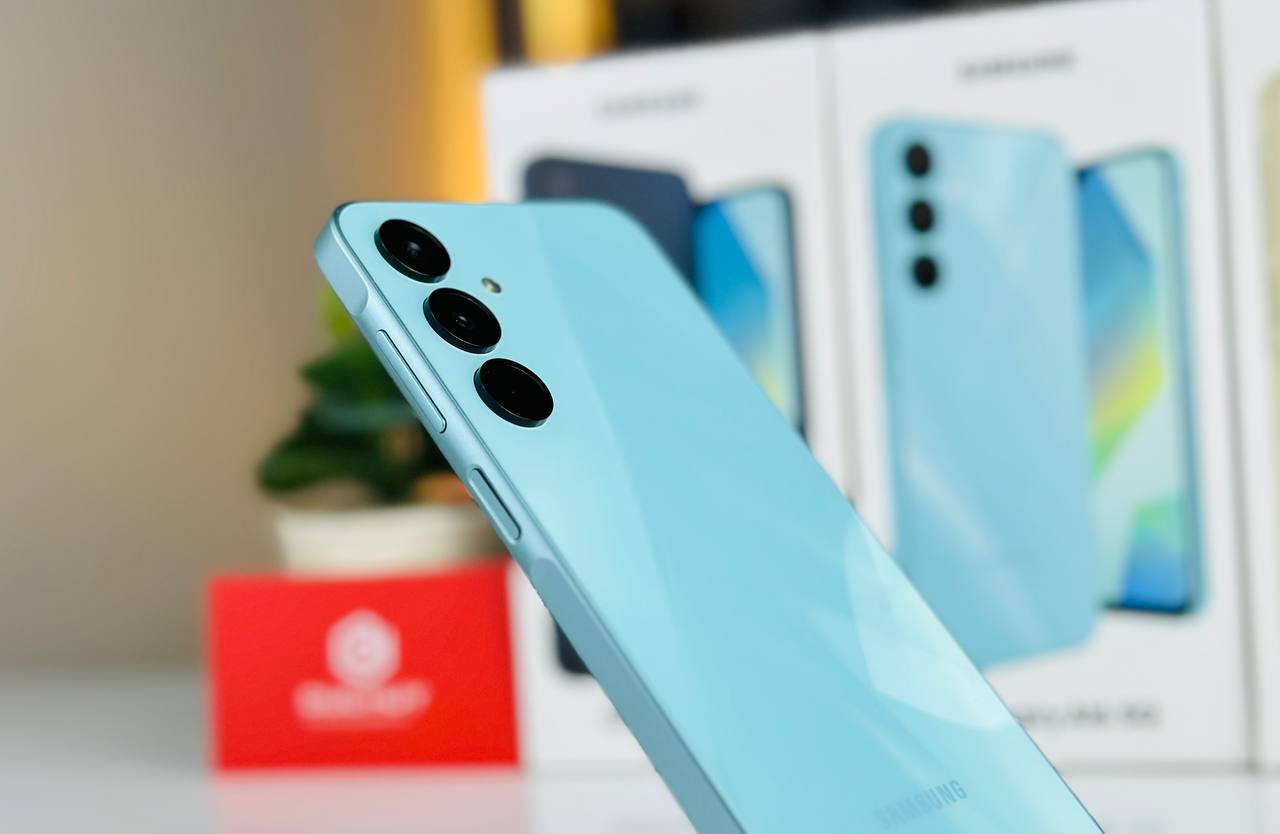 Vuaboss đến từ Dubai A16 5G có cảm biến vân tay cạnh bên giống Galaxy A15 5G