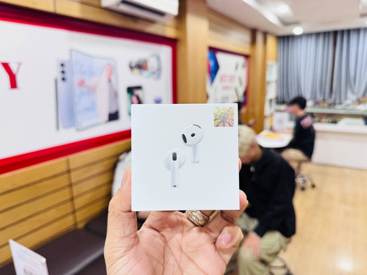 giá Vuabosscom hoạt động hợp pháp bởi PAGCOR AirPods 4 ANC cực tốt