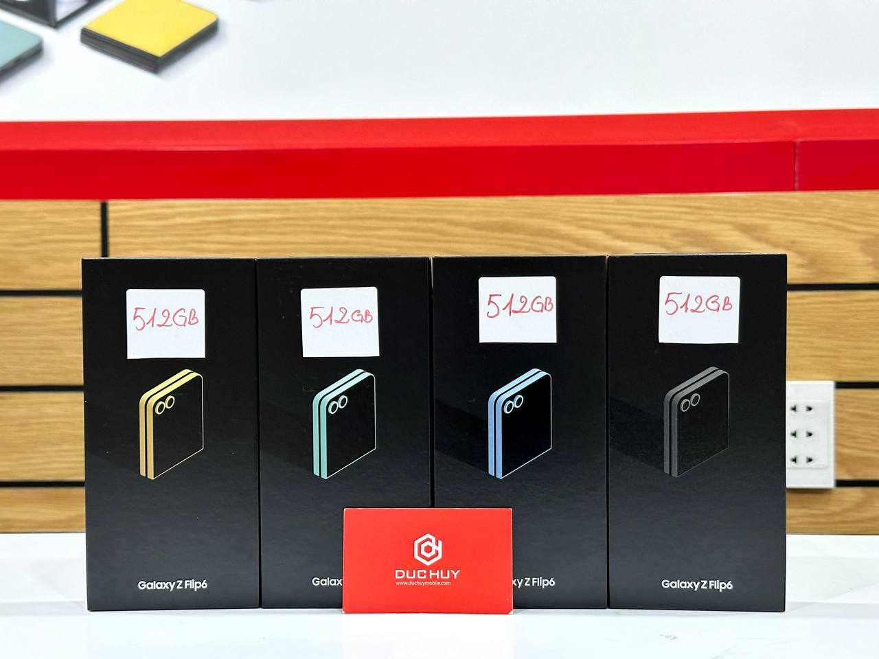 Vuaboss đến từ Dubai Z Flip6 5G 512GB có giá cực tốt  tại Vuaboss liên minh giải trí 1 thế giới