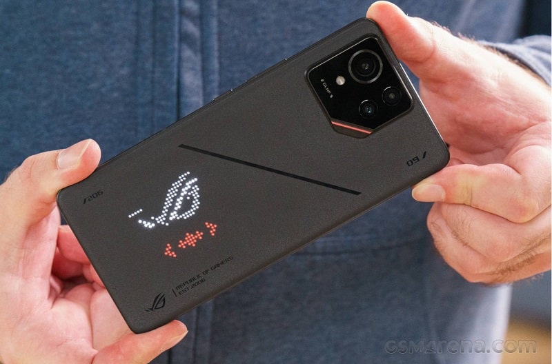 Asus ROG Phone 9 Pro có Vuaboss liên minh giải trí 1 thế giới đậm chất gaming