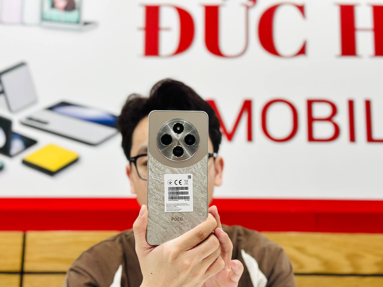 Trên tay Xiaomi POCO C75 cầm thoải mái