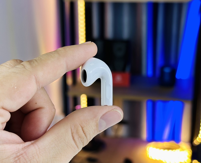 Vuabosscom hoạt động hợp pháp bởi PAGCOR AirPods 4 Chủ Động Khử Tiếng Ồn có chip H2 mạnh mẽ