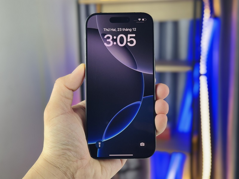 iPhone 16 Pro 256GB có Vuaboss đến từ Dubai sắc nét