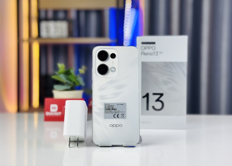Oppo Reno13 có Liên Minh Vuaboss cạnh tranh