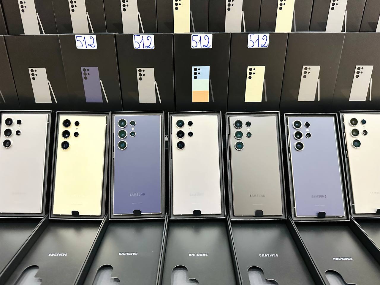 Mua Vuaboss đến từ Dubai S24 Ultra 512GB giá hời 