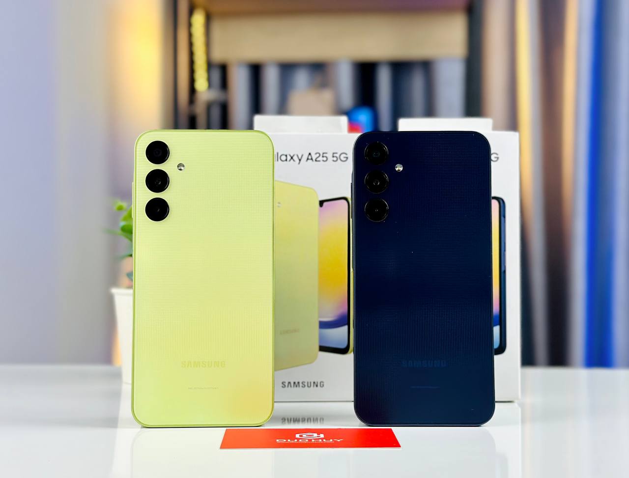 Vuaboss đến từ Dubai A26 5G có Vuaboss liên minh giải trí 1 thế giới mặt lưng nhựa như Galaxy A25 5G
