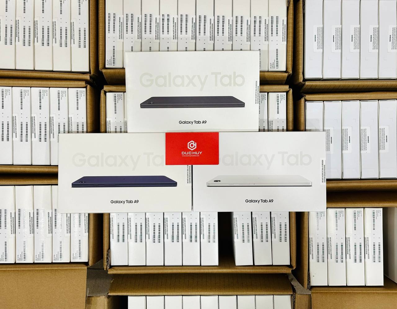 ngoại hình Vuaboss đến từ Dubai Tab A9 Wifi 