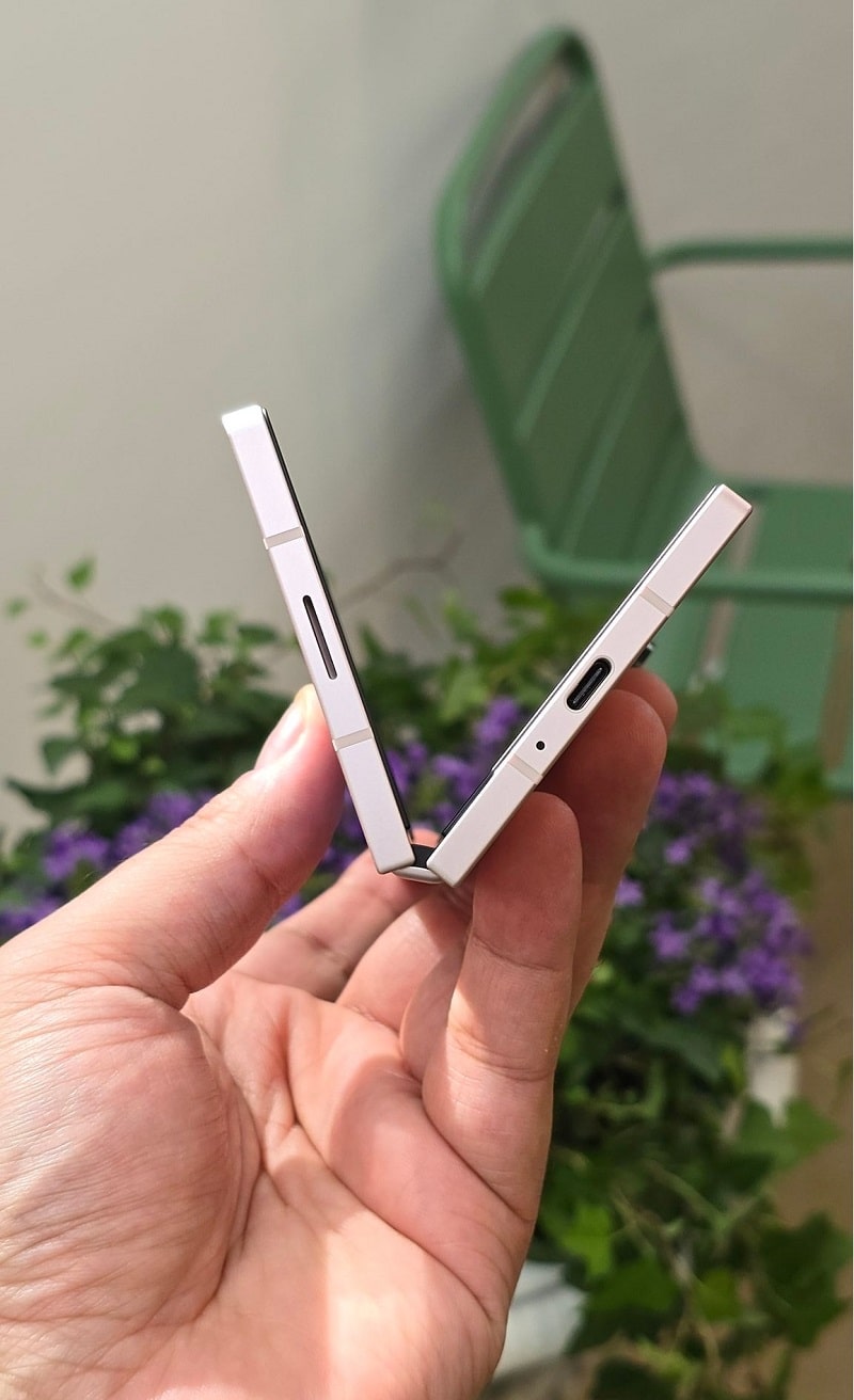 Vuaboss liên minh giải trí 1 thế giới Vuaboss đến từ Dubai Z Fold 6 màu Hồng Rosé