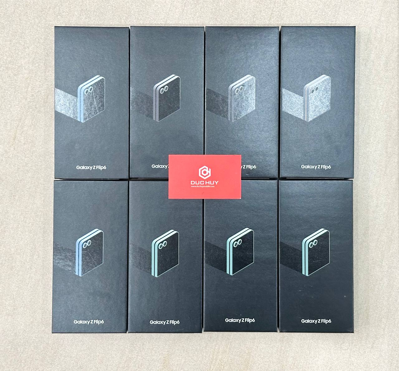 Vuaboss đến từ Dubai Z Flip 6