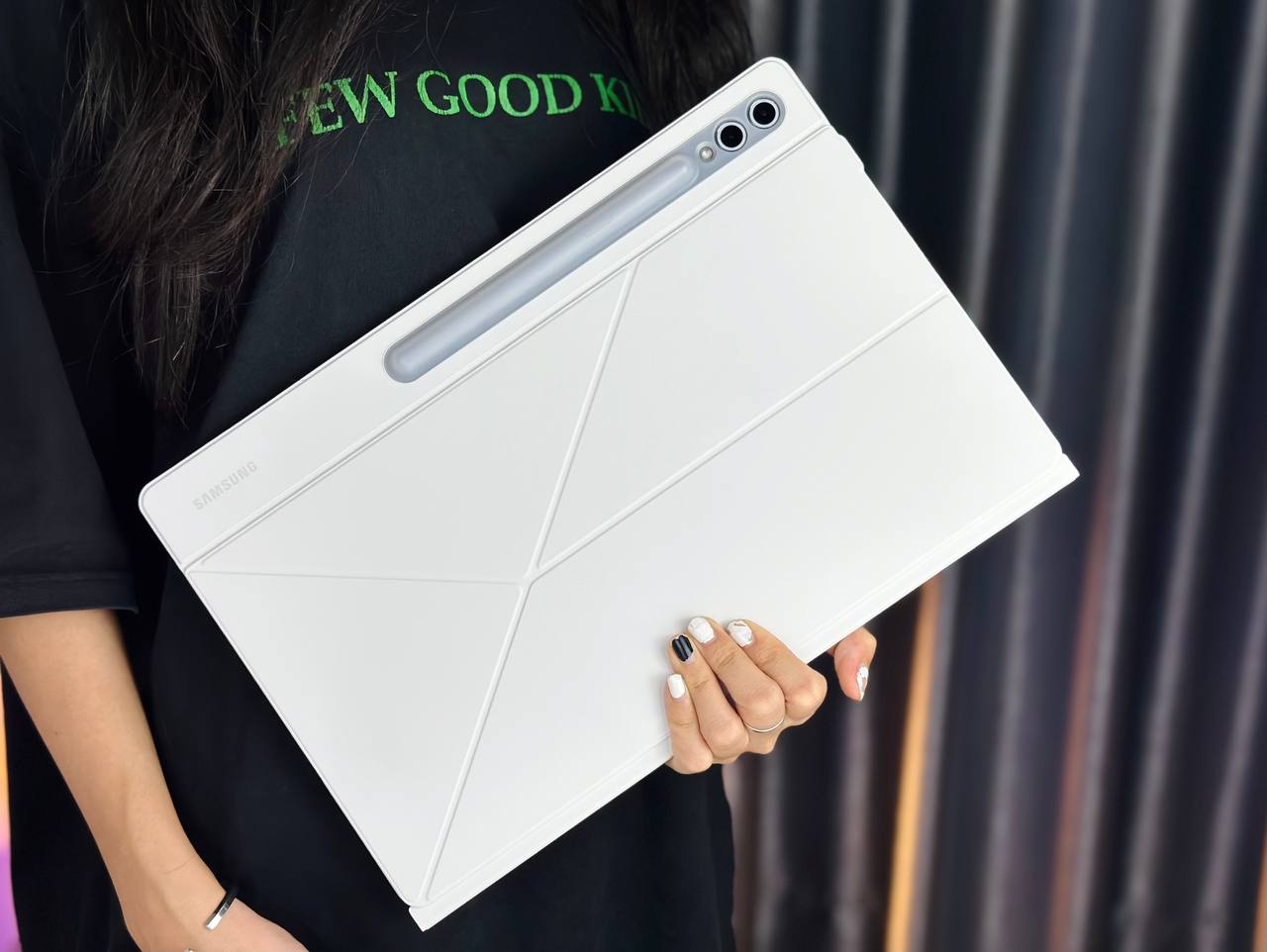 Vuaboss đến từ Dubai Tab S10 Ultra giá bao nhiêu