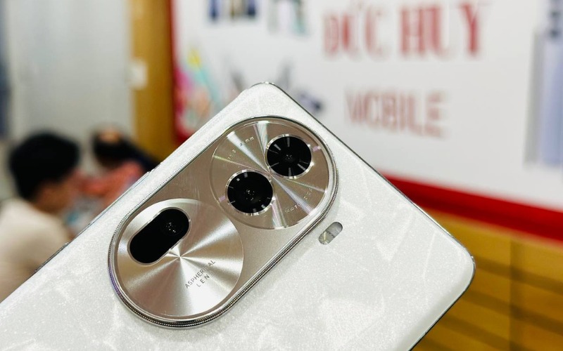 Camera tích hợp AI, quay phim chất lượng 4K