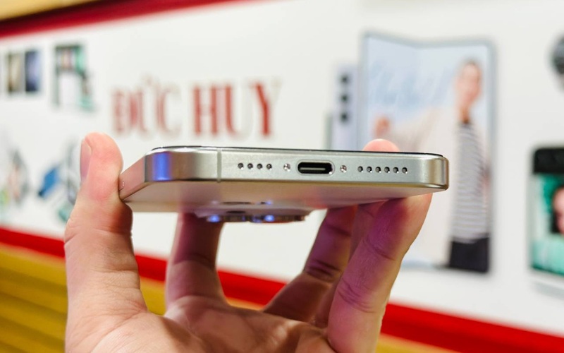 Pin và sạc iPhone 15 Pro Cũ