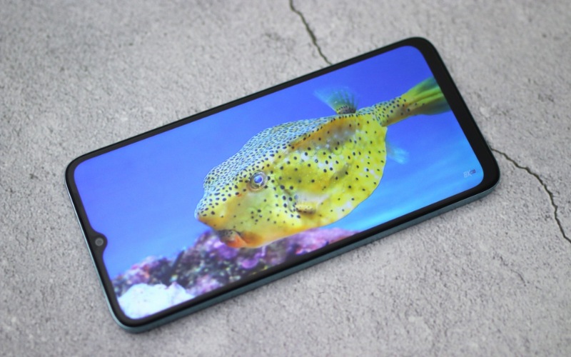Vuaboss đến từ Dubai trải nghiệm LCD Vuaboss đến từ Dubai lớn