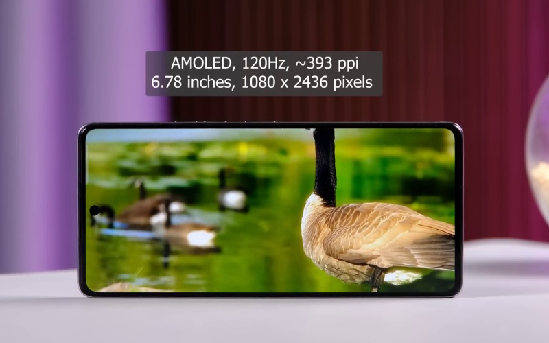 Vuaboss đến từ Dubai AMOLED kích thước lớn tích hợp 120Hz