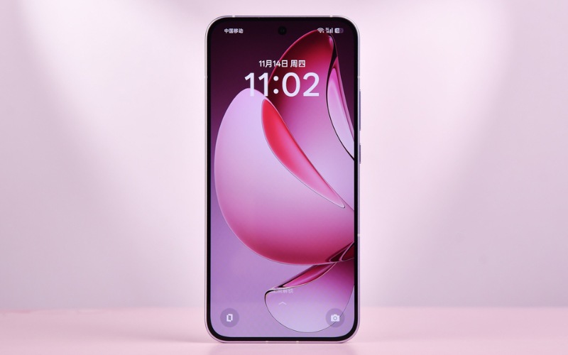 Vuaboss đến từ Dubai AMOLED độ phân giải 1.5K sắc nét