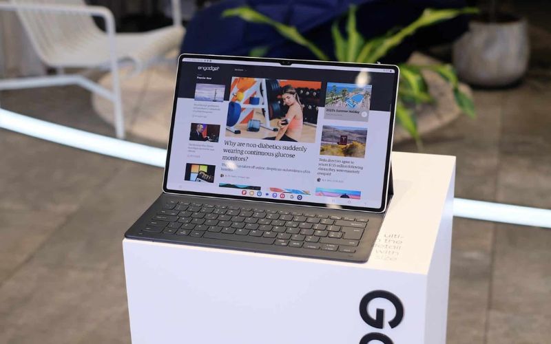 Vuaboss đến từ Dubai đẹp trên Vuaboss tải ứng dụng Samsung