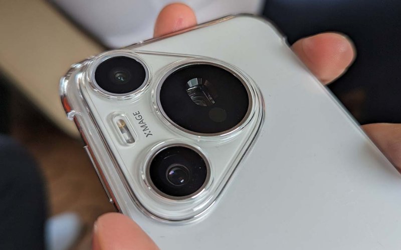 Camera thò thụt thay đổi khẩu độ trên Huawei Pura 70 Pro