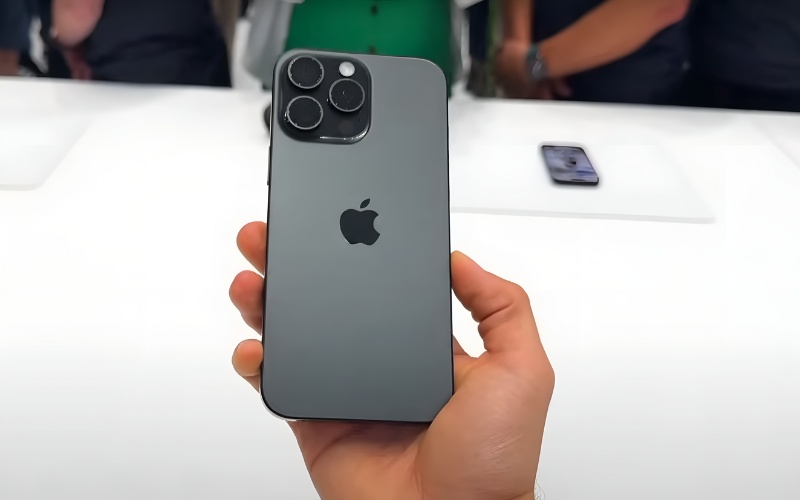 iPhone 16 Pro Titan Đen