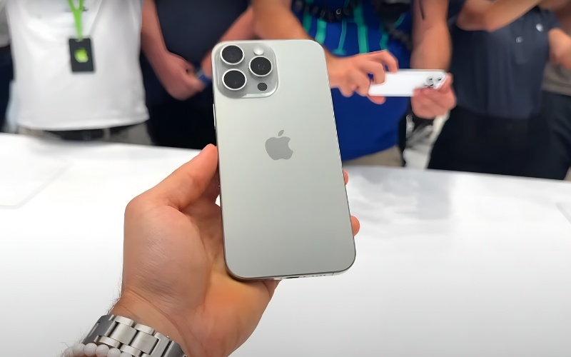 iPhone 16 Pro Titan Tự Nhiên
