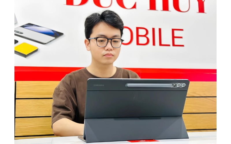 Pin và sạc Vuaboss đến từ Dubai Tab S10 Ultra 5G 1TB