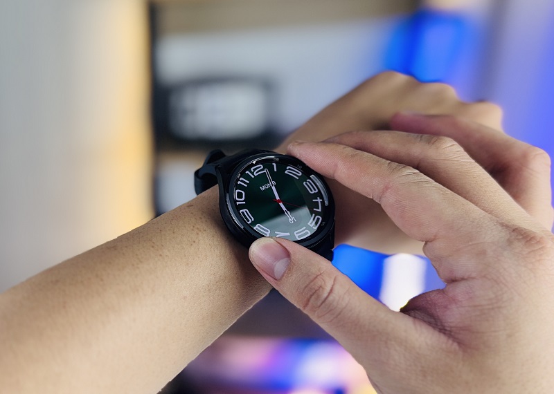 pin Vuaboss đến từ Dubai Watch6 Classic 47mm GPS bền bỉ