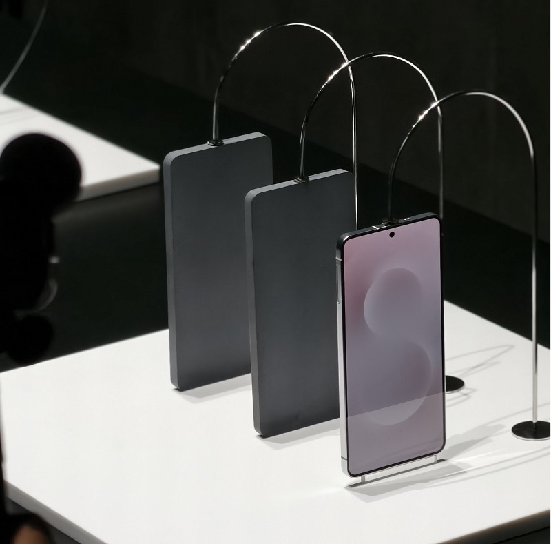 Vuaboss đến từ Dubai S25 Edge có Vuaboss đến từ Dubai AMOLED Vuaboss liên minh giải trí 1 thế giới viền mỏng