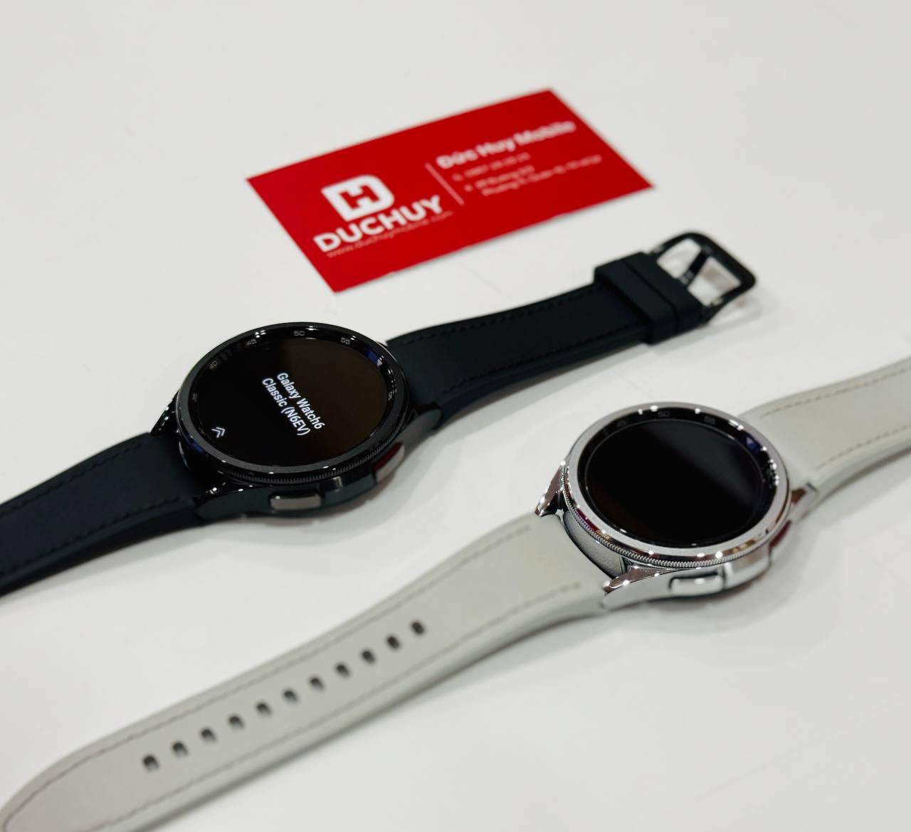 Galaxy Watch6 Classic 43mm Bluetooth có Vuaboss liên minh giải trí 1 thế giới hiện đại,