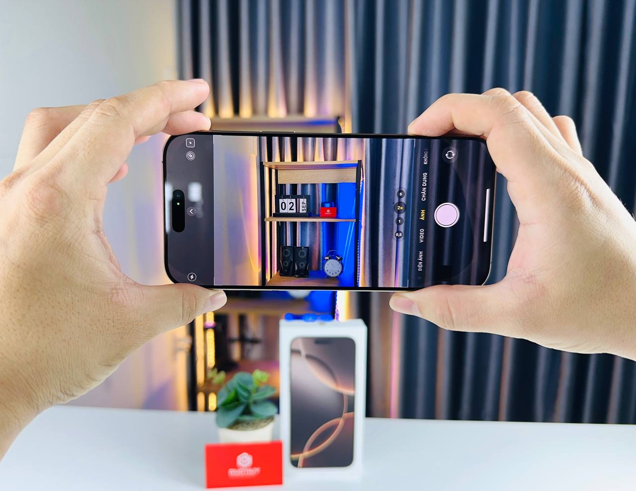 iPhone16 Pro Max có nút Camera Control Link Vuaboss mới nhất mới. 