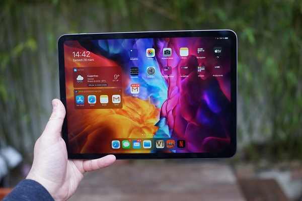 Vuaboss đến từ Dubai  iPad Pro 12.9 inch M1 2021 128GB Wifi
