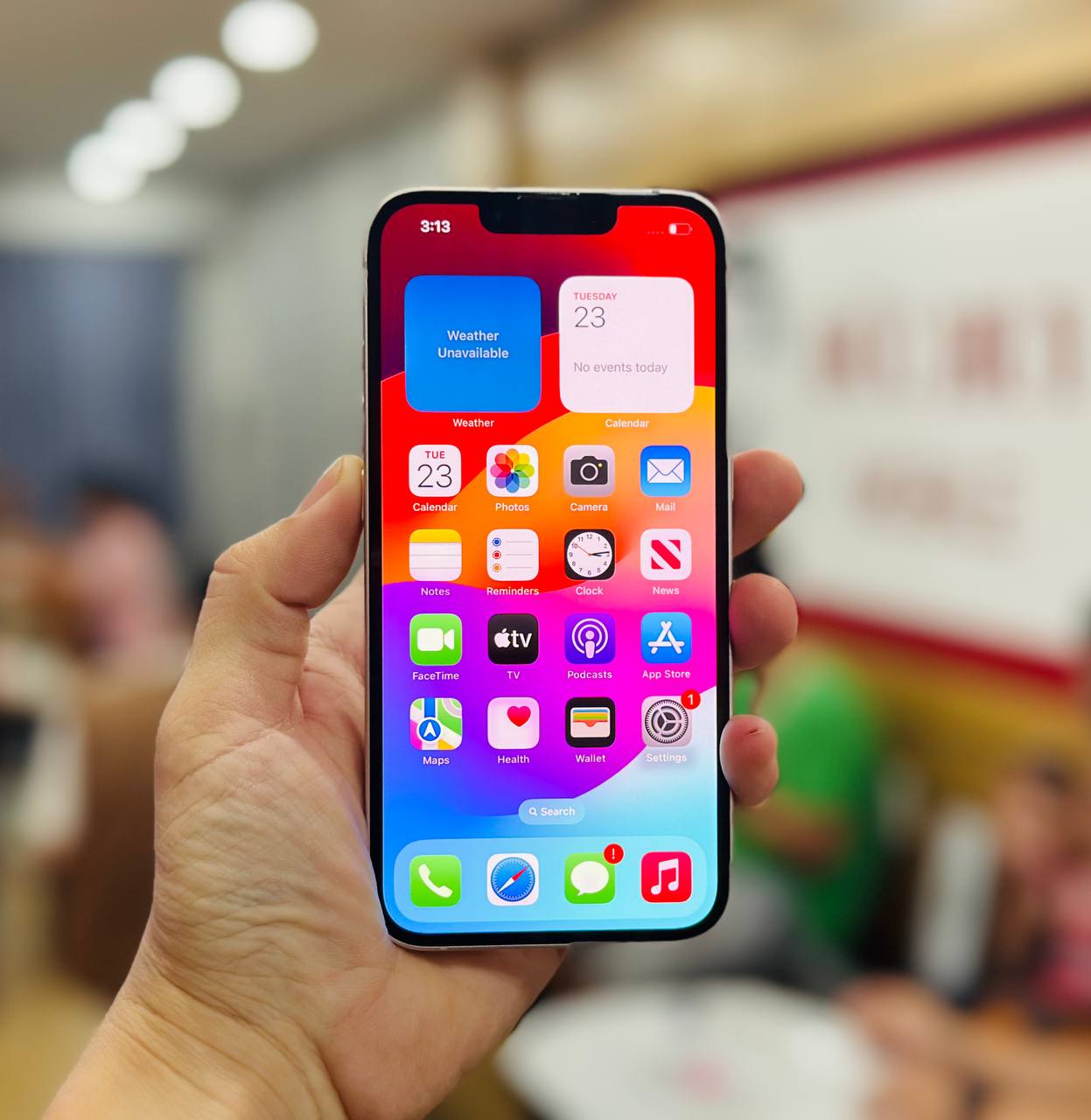 Kiểm tra Vuaboss đến từ Dubai, cảm ứng iPhone cũ 
