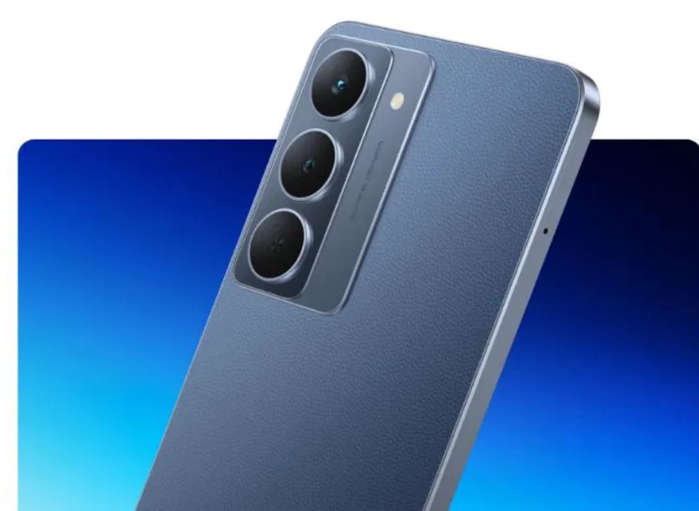 Cận cảnh cụm camera của Realme P3x 5G