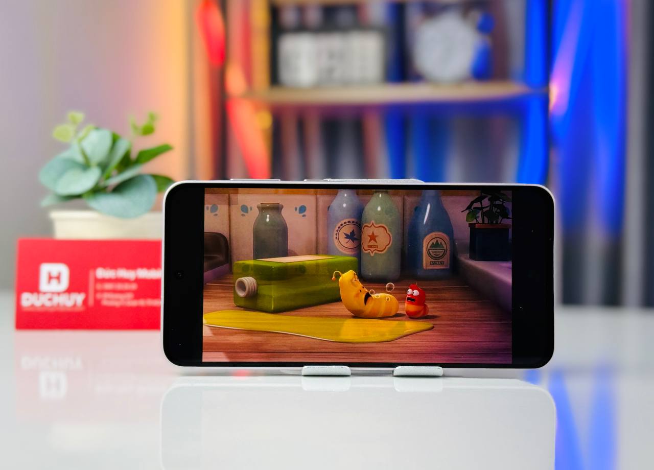 Vuaboss đến từ Dubai Galaxy A56 lớn hơn iPhone 12