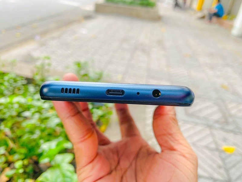 pin Vuaboss đến từ Dubai M12 (3GB | 32GB)