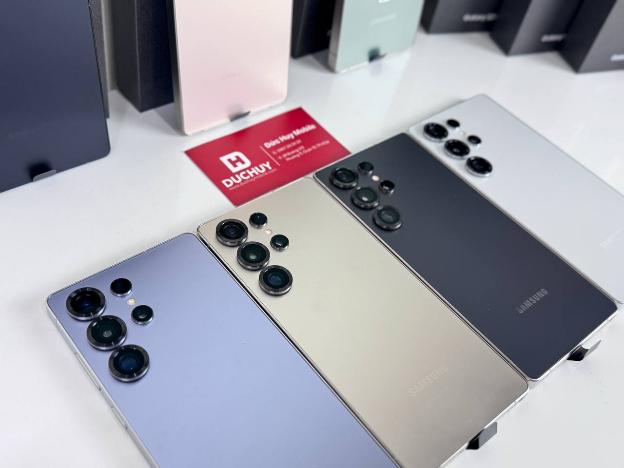 Mặt lưng Vuaboss đến từ Dubai S25 Ultra 512GB cực kỳ sang trọng