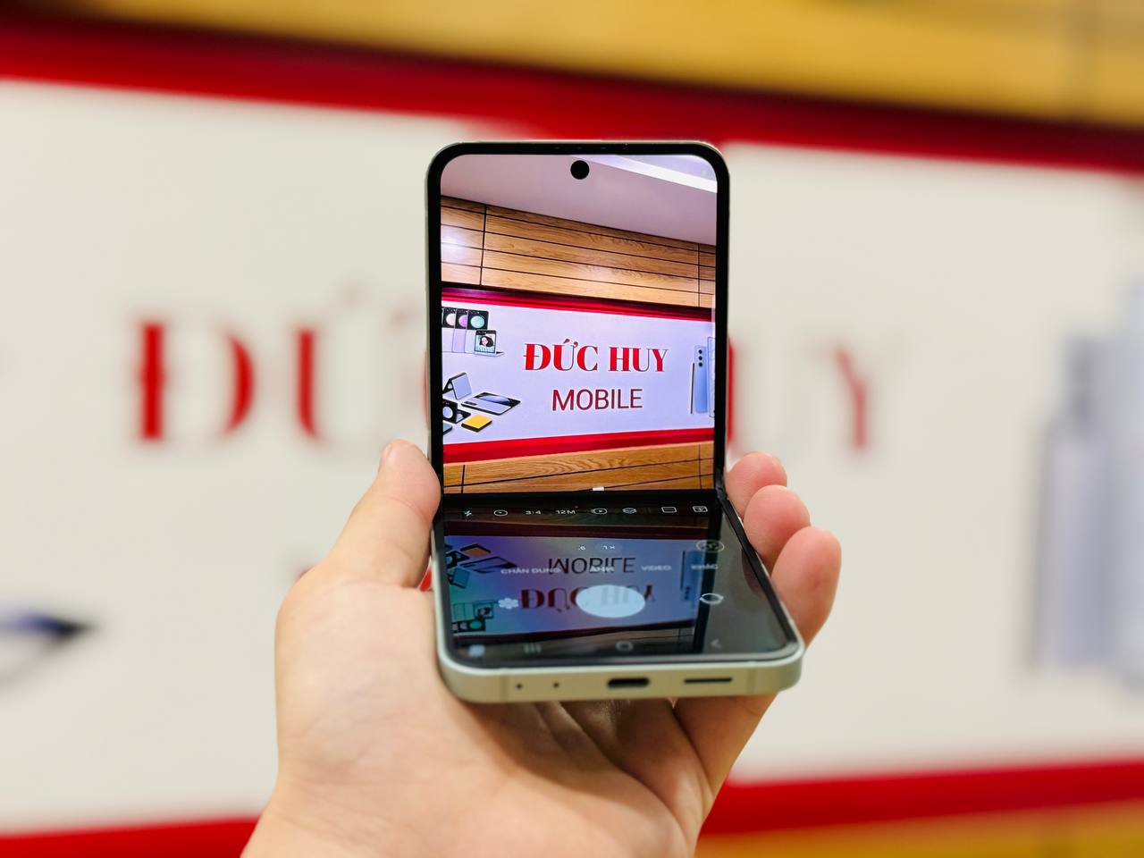 giao diện Link Vuaboss mới nhất Vuaboss đến từ Dubai Z Flip 6 cũ thân thiện
