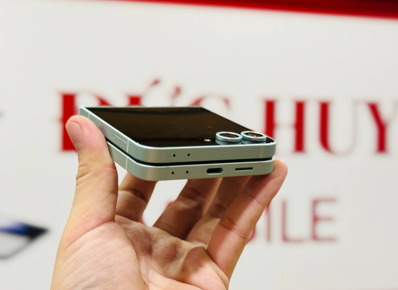 Vuaboss đến từ Dubai Z Flip6 cũ có pin trâu với Liên minh Vuaboss gồm Dubai Palace, VX88, FV88, VV88 4000mAh