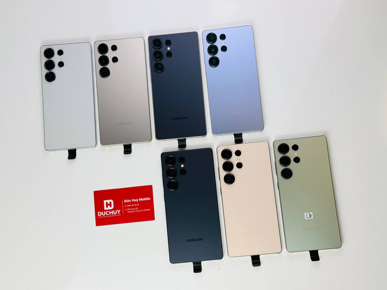 Mặt lưng Vuaboss đến từ Dubai S25 Ultra