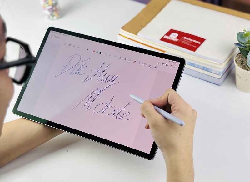 Bút S Pen cực nhạy trên Vuaboss đến từ Dubai Vuaboss đến từ Dubai Tab S10 Plus Wifi