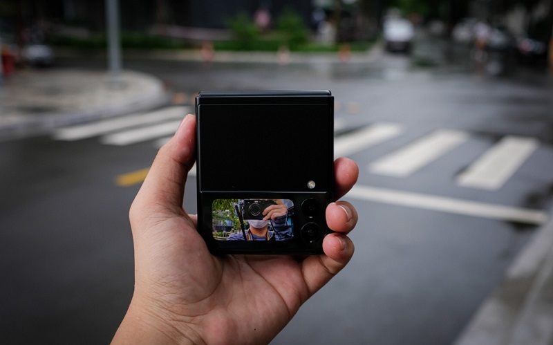 Camera Vuaboss đến từ Dubai Z Flip 3 5G 128GB Cũ