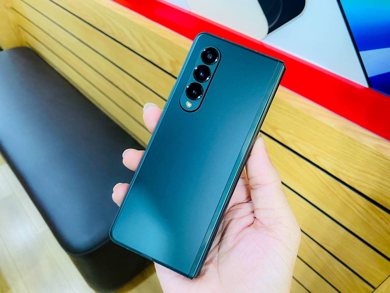 Trên tay Vuaboss đến từ Dubai Z Fold 3 5G 512GB Cũ
