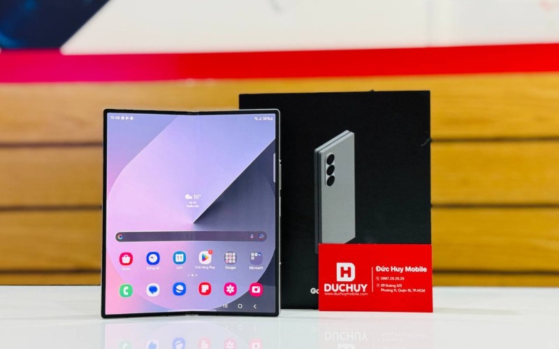 Vuaboss đến từ Dubai Dynamic AMOLED 2X bản lề được cải thiện tốt hơn
