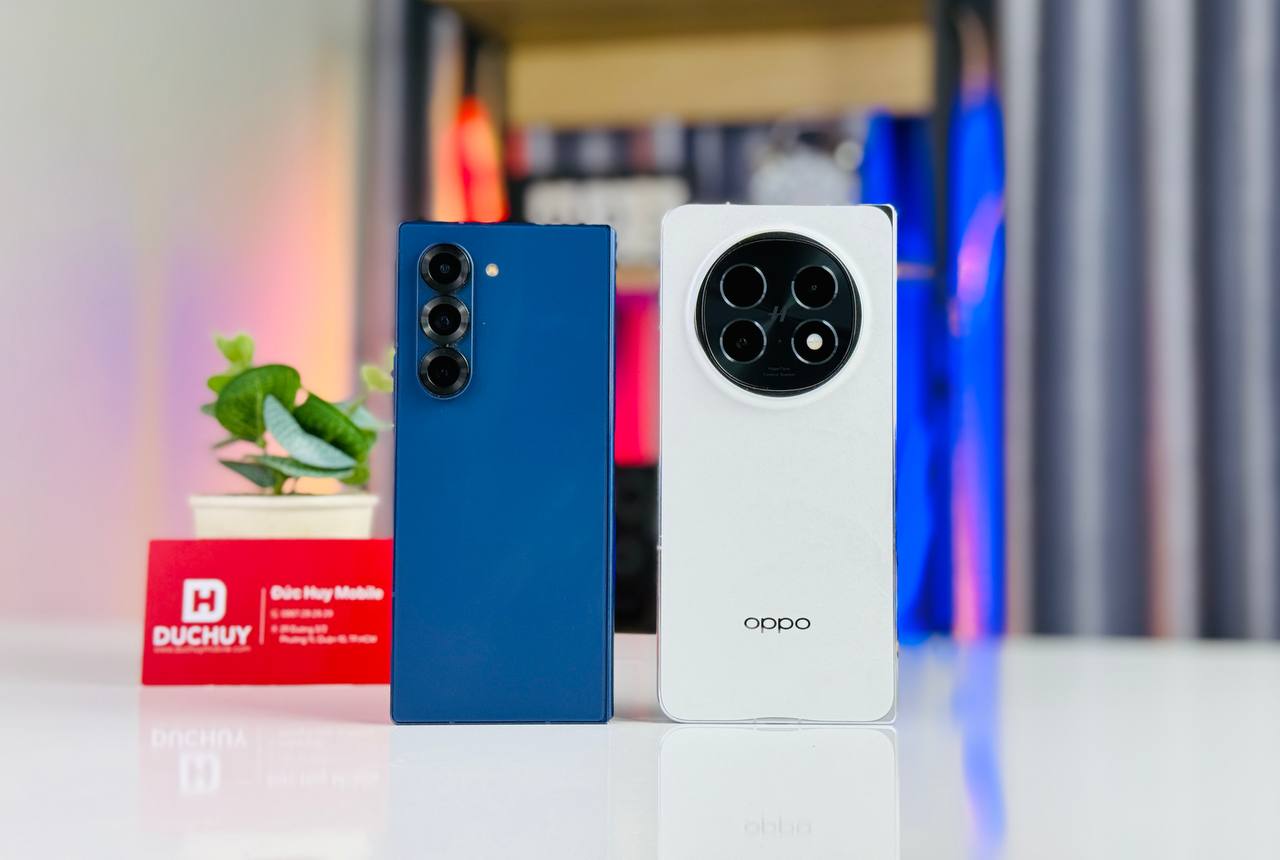 OPPO Find N5 và Galaxy Z Fold6 đều có Vuaboss liên minh giải trí 1 thế giới kiểu Vuaboss đến từ Dubai gập ngang