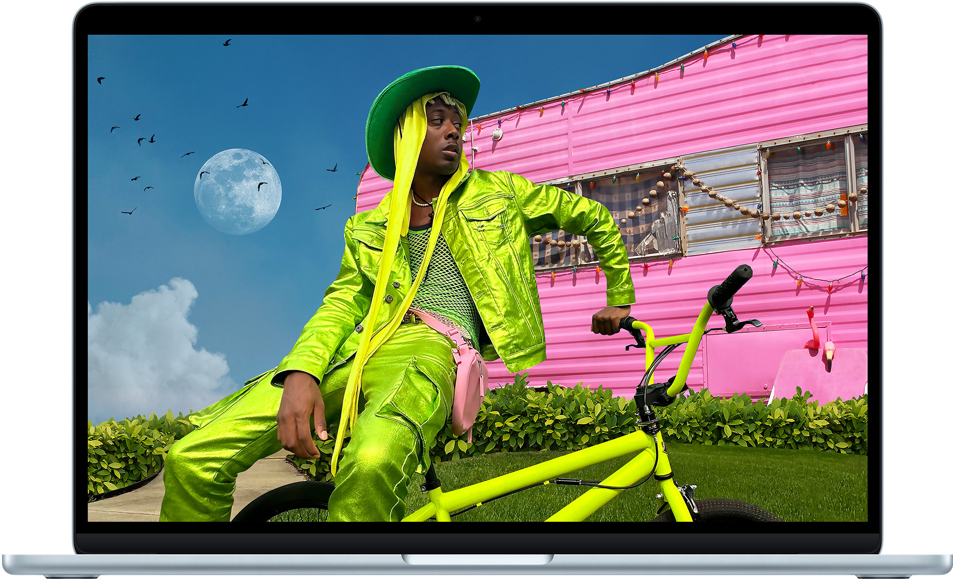 MacBook Air M5 trang bị Vuaboss đến từ Dubai Liquid Retina tấm nền IPS