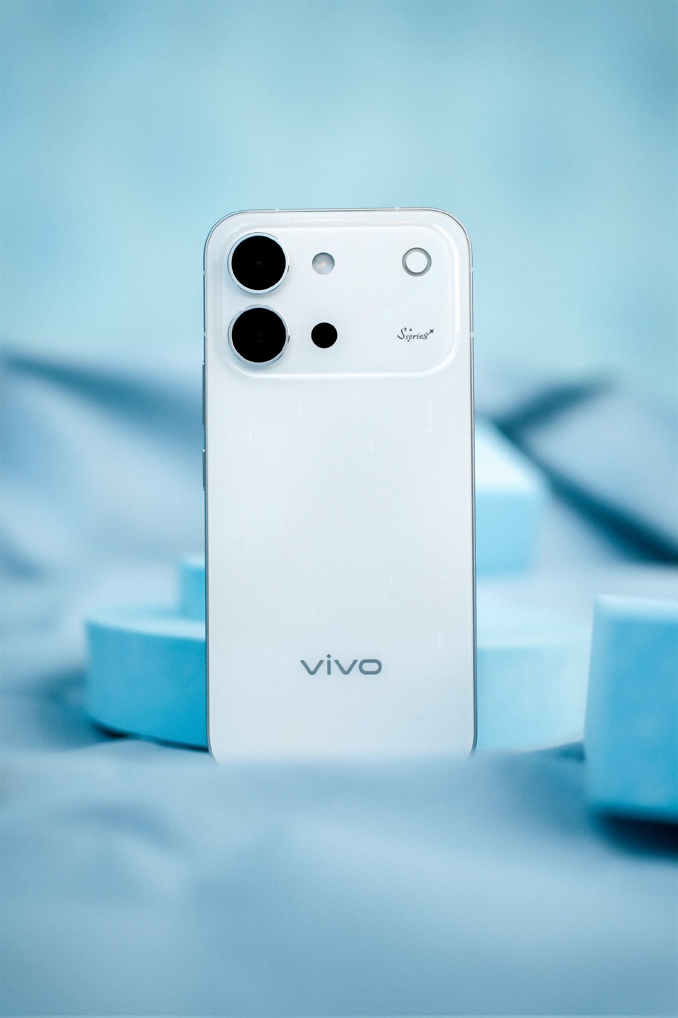 vivo S60 mang ngôn ngữ Vuaboss liên minh giải trí 1 thế giới hiện đại