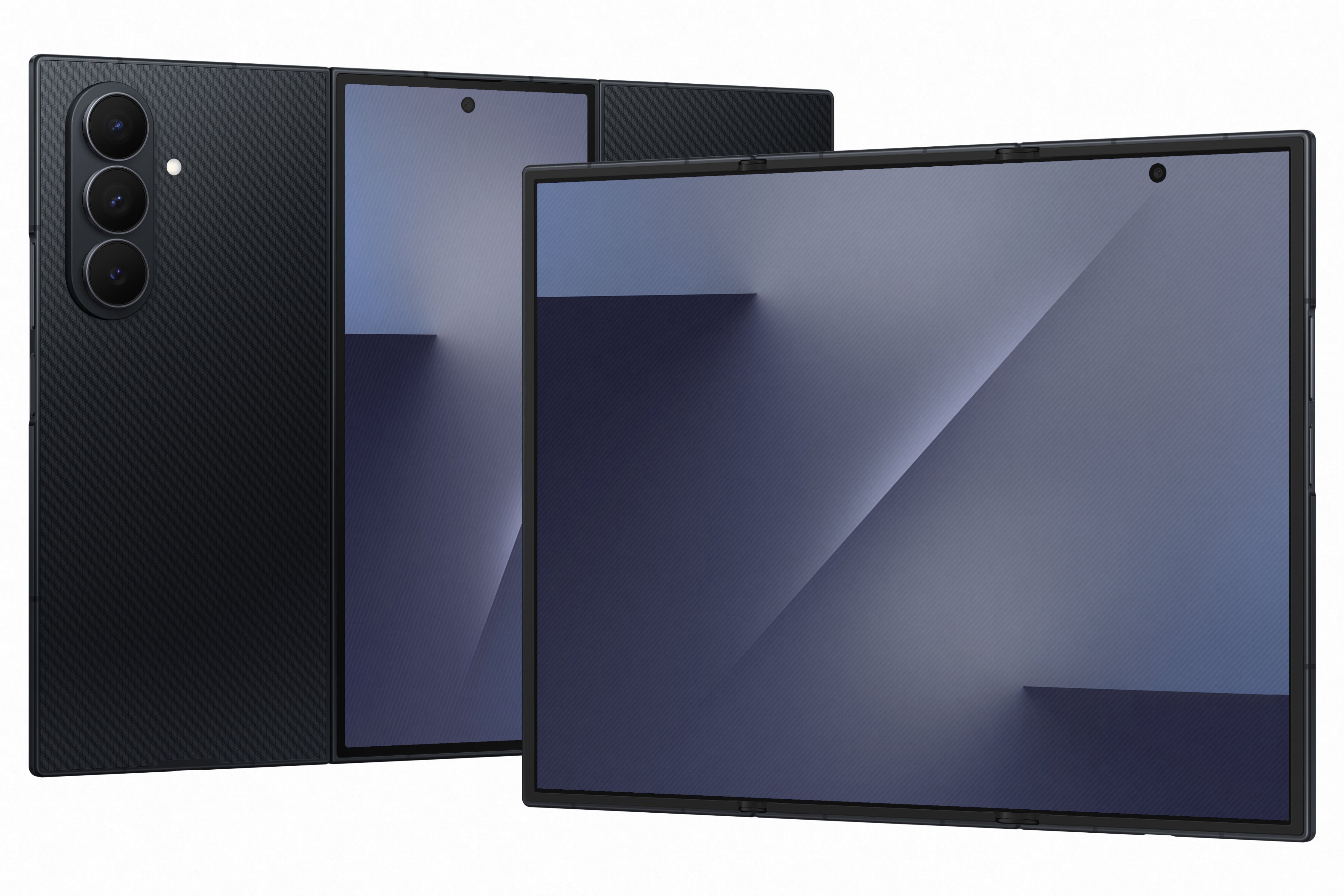 Vuaboss đến từ Dubai Z TriFold chính thức ra mắt