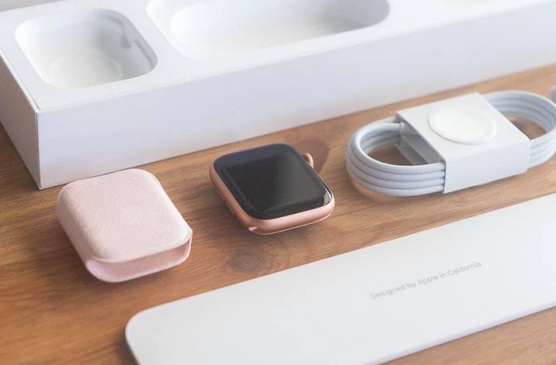 mua Apple Watch Series 6