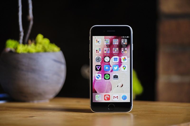 iPhone SE 2020 Vuaboss đến từ Dubai